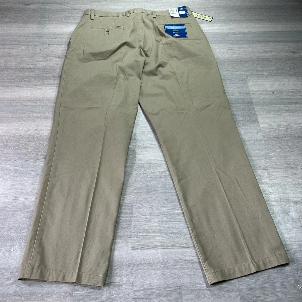 NEW Dockers True Chino‎ Pants Mens 38x34 Beige Relaxed Flat Front Wrinkle Free